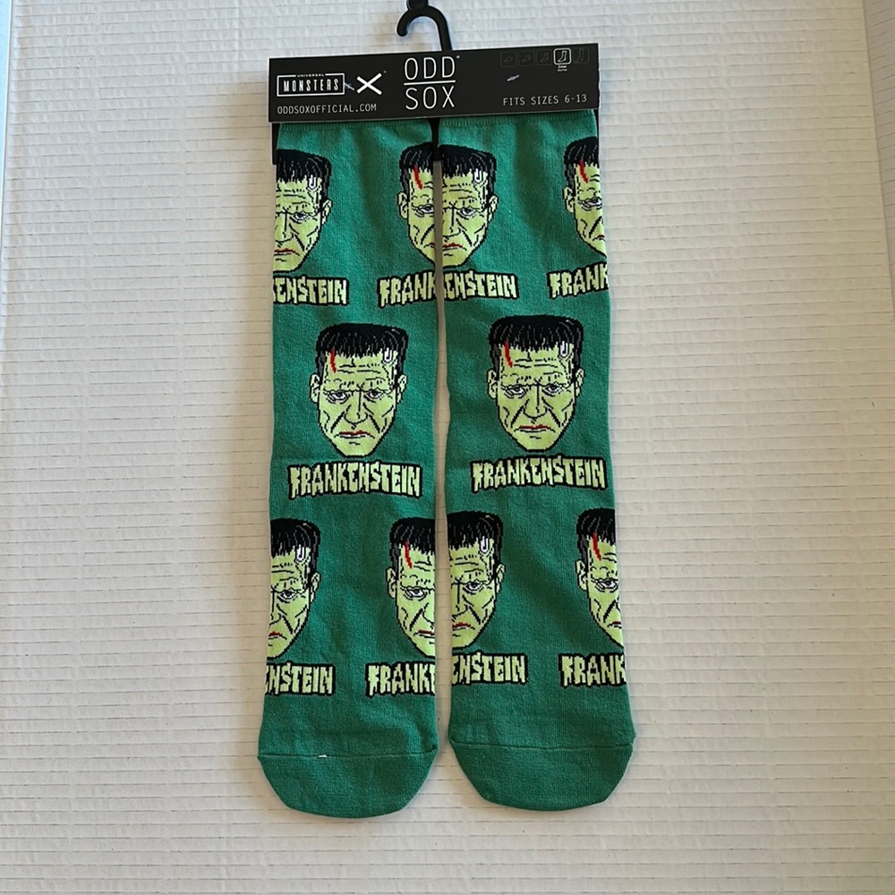 Last One ** Frankenstein green Halloween Novelty crew socks